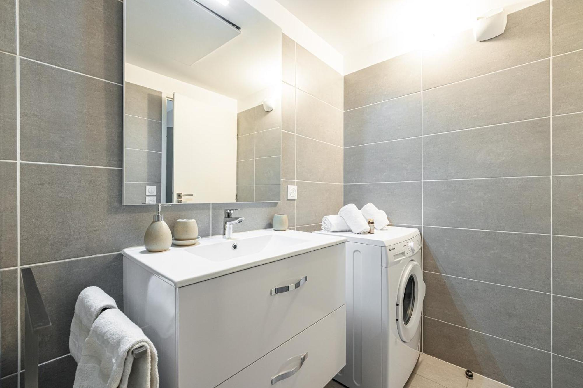 Le Cap Riviera Apartment Ментона Екстериор снимка